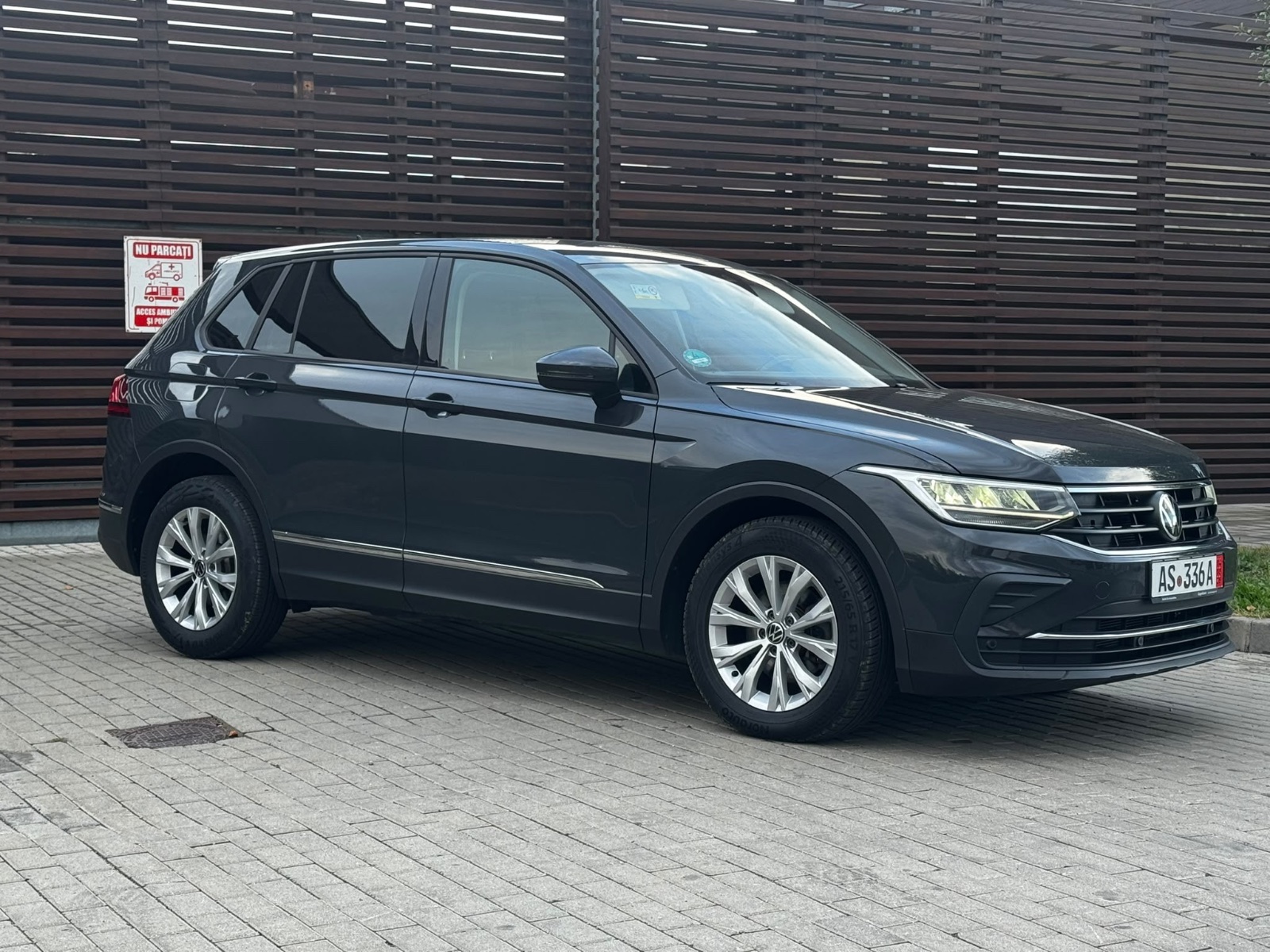 Volkswagen Tiguan poza 3
