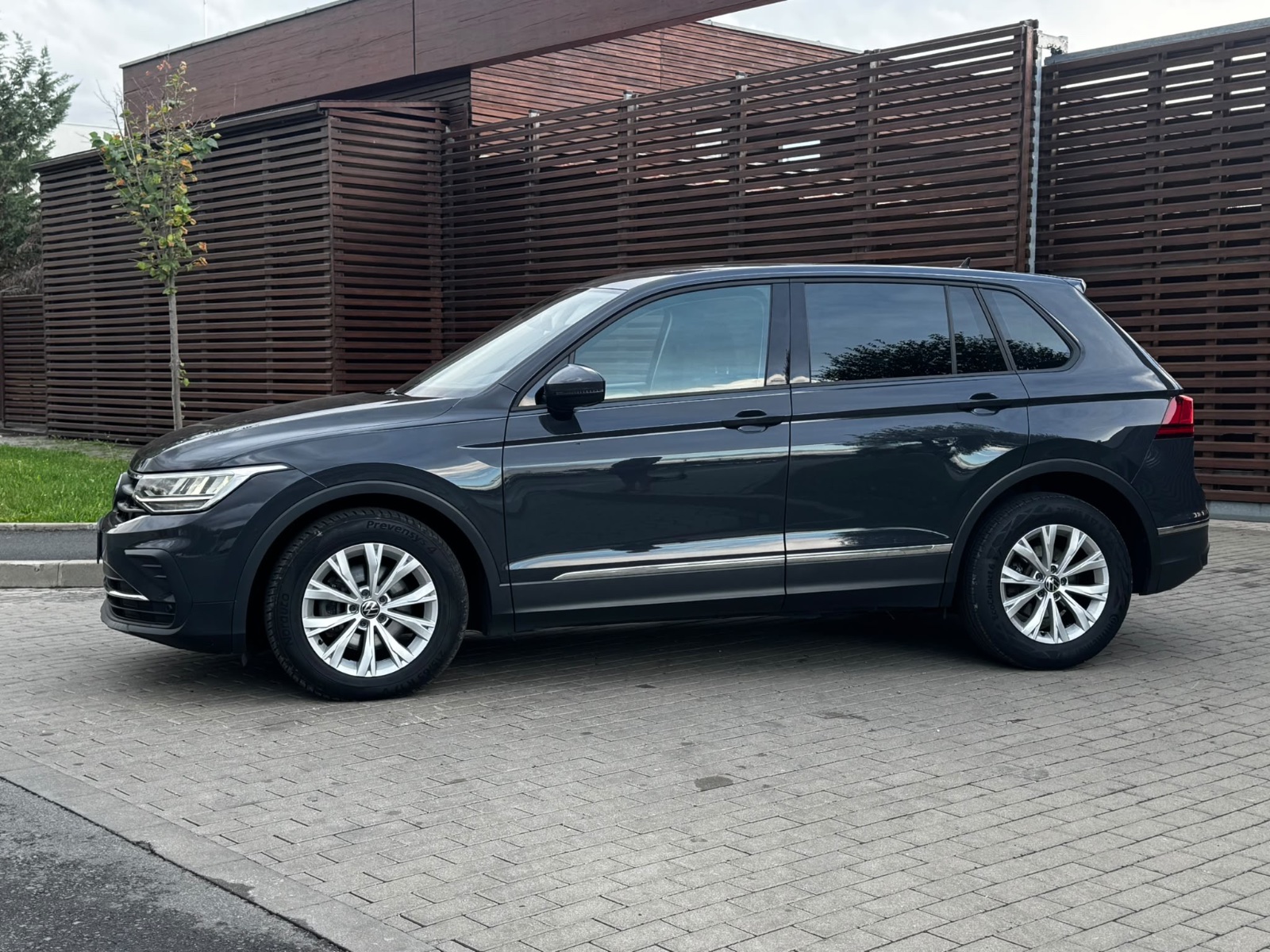 Volkswagen Tiguan poza 5
