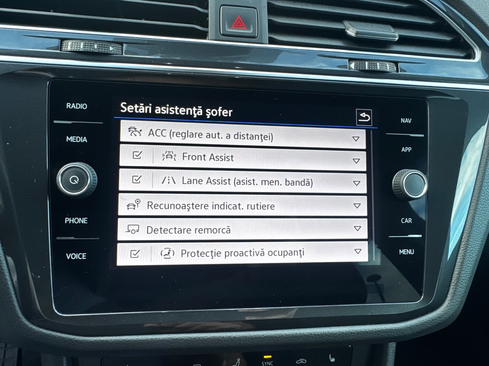 Volkswagen Tiguan poza 9